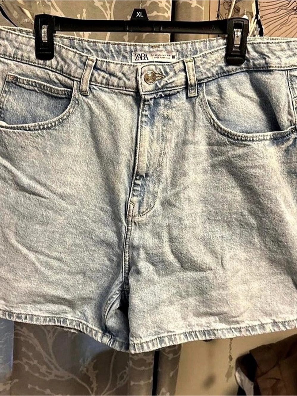 Zara Denim Jean Shorts in Blue Waist 14
